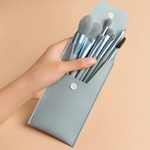 【最大50%OFFクーポンで,645円】メイクブラシ8本セット携帯用 ケース付き メイクアップセット 持ち運び メイク道具 収納ケース付き メイクブラシセット ふわふわ 肌触り カラーメイクブラシ