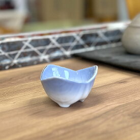 203-23三つ葉型珍味（大）コバルト吹渕金（輸入） 和食器 珍味 業務用 約7cm 在庫処分品 数量限定 セール