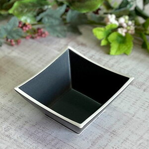 J} J[{ubN 10.5cmXNGA[{E 10.7cm mH p{[iMj { Ɩp