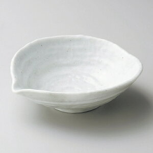 さざ波片口煮物鉢 和食器 刺身鉢・向付 業務用 約17cm 中鉢 刺身 刺身皿 さしみ お造り 料亭 小料理屋 会席料理 食堂 単品メニュー 唐揚げ 冷奴 揚げ出し豆腐 漬物盛合せ