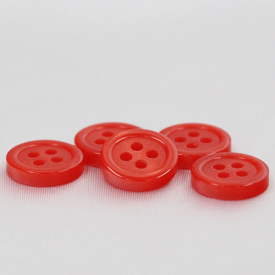 ボタン シャツボタン 10mm 赤 10個入 割れ 欠けに強いプラスチック シャツ ブラウス向 薬品 熱 圧力 衝撃 引っ張りに強い安心性能のボタン 手芸 通販
