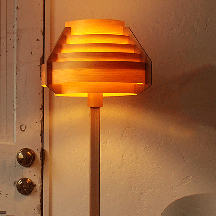 JAKOBSSON LAMP ヤコブソンランプ フロアスタンド　小さい欠けあり JAKOBSSON LAMP フロアライト パイン Φ400mm - YAMAGIWA OnlineStore