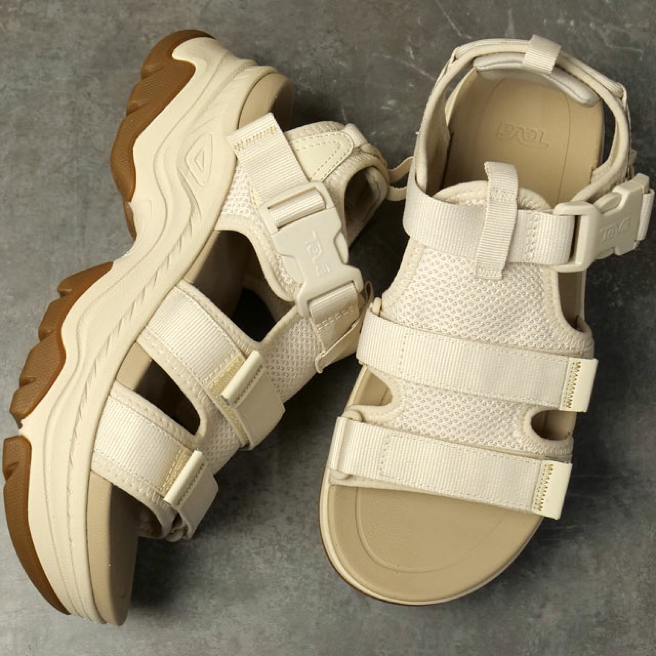 W HURRICANE AMPSOLE GAILA
