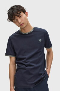 �y�ő�100%�|�C���g�o�b�N�z�t���b�h�y���[ FRED PERRY �����Y �c�C���e�B�b�v�h T�V���c [M1588V-T73 SS26] TWIN TIPPED T-SHIRT �g�b�v�X ���� �N���[�l�b�N �l�C�r�[ NAVY/SEAGRASS �y���[���։z ���K�戵