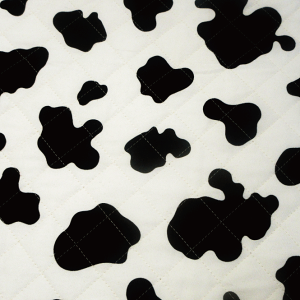 【10cm単位の販売】【キルティング生地】牛柄/ホルスタイン【アニマル柄 定番 モノトーン シンプル 入園入学 レッスンバッグ 手作り 】