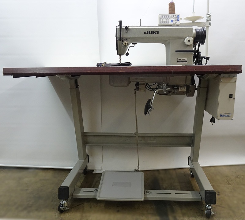 DDL-5580　1本針本縫い自動糸切ミシン。AD20タッチバック機能・縫いはじめ、縫い終わり自動止め縫い機能付き。サーボモーター新品　梱包費￥１６５０−税込み、送料別。