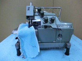 【中古】 YAMATO DCZ-525-ND1型　2本針4本糸オーバーロックミシン　頭部のみ
