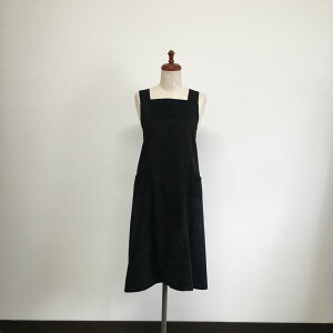 フォーマルエプロン 黒 地模様 ブラックフォーマル お葬式 お通夜 葬儀 法要 告別式 弔事 冠婚葬祭 お手伝い ハンドメイド ポリエステル レース 日本製