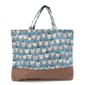 【在庫限り】レッスンバッグ プリント 【いちごブルー】 おけいこバッグ 日本製 幼稚園 保育園 小学校 小学生 マチ付き トートバッグ 絵本袋 通園 入学 入園 お稽古バッグ 手提げ 入園準備