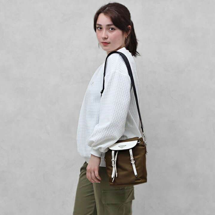 楽天市場】プラダ PRADA アウトレット PELLETTERIA ナイロン×レザー 