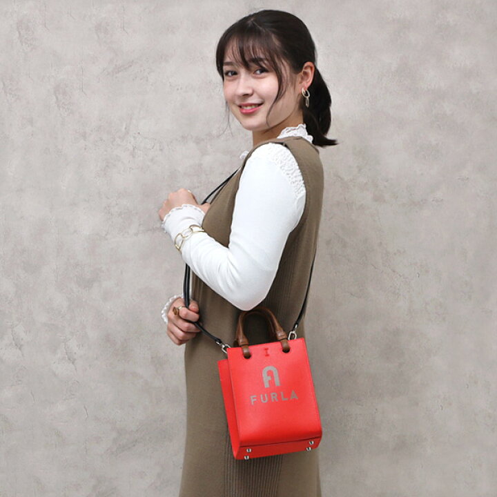 楽天市場】【ラスト1点！】フルラ FURLA ヴァーシティ スタイル ミニ  