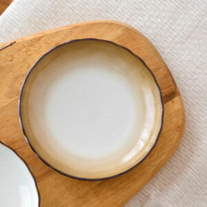 【300円OFFクーポン】取皿 透明十草 和食器 丸皿 おかず 和菓子 デザートプレート イベント プレート ケーキ皿 おもてなし おやつ ケーキ お菓子 デザート かわいい 前菜 料理 贈り物 プレゼン