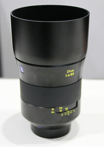 �J�[���c�A�C�X Otus 1.4/85ZE �L���m�� EOS�p �ʎ��Ӗ��𑜓x�������L���Ȕ��F�̃I�[�^�X85mm ���]�������YF1.4[02P05Nov16]