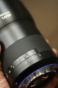 CarlZeiss ~oX Milvus 1.4/50mm ZE@Lm EOSp[fs04gm][02P05Nov16]