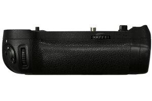 Nikon �}���`�p���[�o�b�e���[�p�b�N MB-D18 [02P05Nov16]