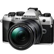 【10年間保証付き】[OM SYSTEM] OM-5 Mark II 14-150mm IIレンズキットシルバー (OM SYSTEM 夏のキャッシ…
