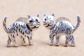 キャットシルバーピアス/1ペア 猫 ねこ 可愛い アニマル 動物ピアス 20G 20ゲージ シルバー925 スターリングシルバー メンズ レディース キャッチピアス オリジナル 高級 銀 軟骨 ヘリックス