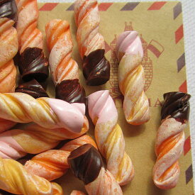 ツイストドーナッツアクリルパーツ/1個販売 ドーナツ スイーツ 食玩 おもしろ ユニーク 面白い 個性的 アクセサリー ピアス パーツ プラスティック イヤリング 貼り付け マグネットピアス チャーム 食品サンプル ネイル デコレーション 爪 スマホ デコ電フリマ