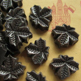 マリファナチョコレートアクリルパーツ/1個販売 ガンジャ お菓子 スイーツ 食玩 おもしろ ユニーク 面白い 個性的 アクセサリー ピアス パーツ プラスティック イヤリング 貼り付け マグネットピアス チャーム 食品サンプル ネイル デコレーション 爪 スマホ デコ電フリマ