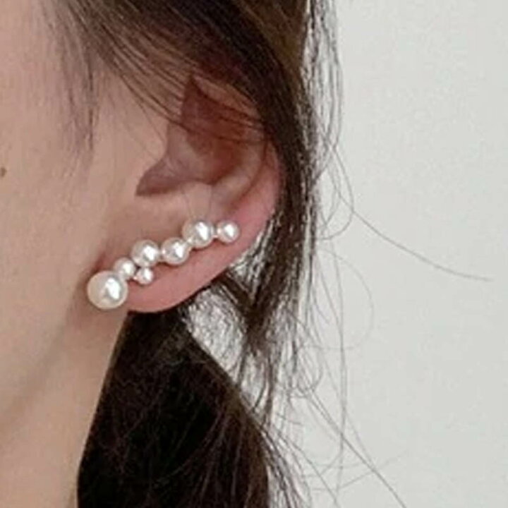 楽天市場 バブルパールイヤーカフ 1個販売 レディース 人気 7個 真珠 右耳用 左耳用 両耳に イヤリング はさむ フェイクピアス ノンホールピアス イヤーラップ 女性 大人 結婚式 パーティ 女子会 開けない ワンタッチ 金色 ゴールド おしゃれ 流行 プレゼント ギフト 楽天市場 バブルパールイヤーカフ 1個販売 レディース 人気 7個 真珠 右耳用 左耳用 両耳に イヤリング はさむ フェイクピアス ノンホールピアス イヤーラップ 女性 大人 結婚式 パーティ 女子会 開けない ワンタッチ 金色 ゴールド おしゃれ 流行 プレゼント ギフト