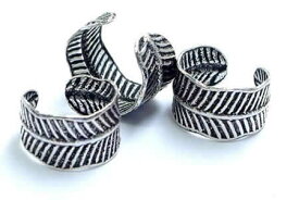 イーグルフェザーイヤーカフ 1個販売 シルバー925 スターリングシルバー メンズ レディース オリジナル はさむ 挟む 高級 鷲の羽根 ワシ 鷹 インディアンジュエリー 軟骨 イヤリング 開けない クリップ ノンホールピアス ノンホールイヤリング あけない