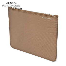 40%OFFセール 【販売期間 6/1 0:00～6/1 23:59】 マークジェイコブス MARCJACOBS 正規品 ケース Cube Large Case 6.5x8.875 D20S30 父の日 プレゼント ラッピング