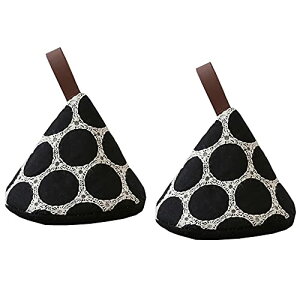 三角鍋つかみ 2枚セット 耐熱ミトン オーブンミトン おしゃれ かわいい 北欧風 キッチンミトン 鍋蓋 左右兼用 収納便利 (ブラック)