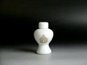 y ɐ { zy rq  yr_z 3 za6.5cm a4.8cm 9.9cm _I _   _  _I  _ Vv