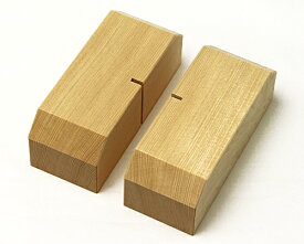 【 伊勢 宮忠 】【 短冊立て（木曽桧製）挟み込み式 No.2 】幅4.5cm 行11.5cm 高さ4cm 神棚 神具 御霊舎 霊璽 短冊 供養 位牌 先祖供養 挟込 供養位牌 挟込み はさみこみ