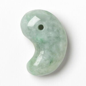 糸魚川翡翠 (いといがわひすい) 勾玉 透過 (姫川産) 桐箱付 No.379