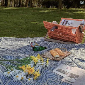 o @O@}bg EF[u sNjbN }bg h   Lv |[^u AEghA Ő t Oo r[` C X^C