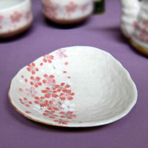 \[T[ M  ̉ Ƃ H  Β  y20251129z