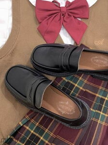 yzʊw  wZ {[ q[  EFbW\[ XNGAgD b rW[  r r U[