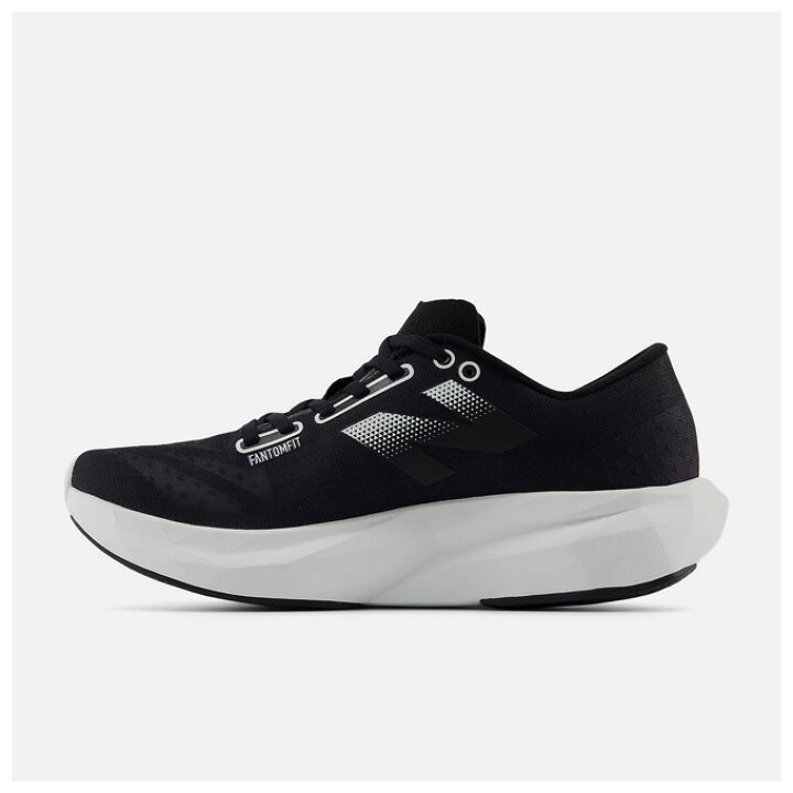 楽天市場】【23.5cmのみ】New Balance（ニューバランス）FuelCell 
