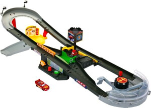 fBYj[ sNT[ J[Y }bNC[ Mattel Disney and Pixar Cars Track Set, Piston Cup Action Speedway Playset with Lightning McQueen Toy Race Car, Wind-Up Booster ysAiz