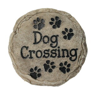 ~ ѐ 뉀 m  Spoontiques - Garden D?cor - Dog Crossing Stepping Stone - Decorative Stone for Garden ysAiz