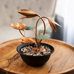 卓上 噴水 滝のオブジェ テーブルトップファウンテン インテリア噴水 Pure Garden 50-LG5061 Tabletop Fountain-10.5” Cascading Water Over Metal Flowers and Leaves, Electric Pump, Soothing Indoor Waterfall for Home Decor, 10.5 inch