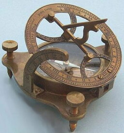 真鍮製 日時計 コンパス 真ちゅう サンダイアル Antique Patina Brass Sundial/Magnetic Nautical Compass 【並行輸入品】