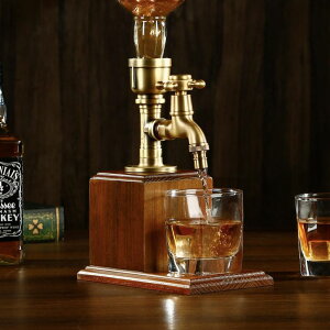 ^JƖ؂̎蓮hNfBXyT[ Vida Brillante Drink Dispenser for parties Bar Accessories Gifts for Wine Lovers Whiskey Man Cave Decor for Husband Dad with Brass Tube &ASH Woodeni1bottlej ysAiz