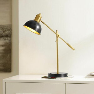 �T�t�@���B�� safavieh �e�[�u�������v �T�t�@�r�� �T�t�@���B�A SAFAVIEH Lighting Collection Amur Black/Brass 24-inch Adjustable Table Lamp with USB Charging Port, Ideal for Living Room, Bedroom, Nightstand, Home Office, Dorm (LED Bul 