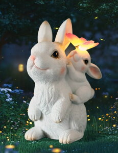 �K�[�f�����C�gLED�\�[���[���C�g �\�[���[�p���[ CORIETTA Solar Garden Statues Rabbit with Solar Lights,Mother&Baby Bunny Figurine with Butterfly Changing Lights for Yard Art Garden&Patio Decor,Unique Easter&Birthday Gifts for Women �y