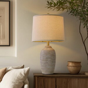 �T�t�@���B�� safavieh �e�[�u�������v �T�t�@�r�� �T�t�@���B�A USumkky 24.5 Handcrafted Ceramic Table Lamp - Single Farmhouse Vintage Rustic Bedside Lighting for Living Room, Bedroom, Entryway | Nightstand & End Table Decor with Lin 