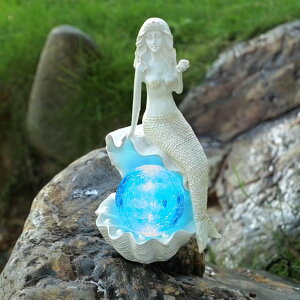 �K�[�f�����C�gLED�\�[���[���C�g �\�[���[�p���[ Solar Garden Mermaid Decor Outdoor Statue - Mermaid With LED Waterproof Sculptures Lights, Cute Mermaid Pond/Yard Statues Outside Decoration, Home, Lawn, Patio, Resin Animal Ornament, �y