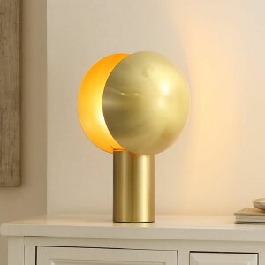�T�t�@���B�� safavieh �e�[�u�������v �T�t�@�r�� �T�t�@���B�A SAFAVIEH Lighting Collection Frey Brass Modern 15-inch Table Lamp for Bedroom, Living Room, Home Office, Desk, Nightstand (LED Bulb Included) �y���s�A���i�z