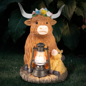 �K�[�f�����C�gLED�\�[���[���C�g �\�[���[�p���[ Highland Cow Solar Lights, Solar Powered Statues for Garden,Outside Decor with Latern for Yard Birthday Easter Gifts for Grandma Mom Women Funny Decorations for Yard and Patio Gifts �y��