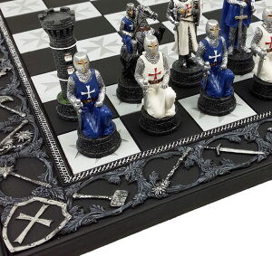 �`�F�X�Z�b�g HPL Medieval Times Crusades Blue and White Armored Maltese Knights Chess Set with 17 Board �y���s�A���i�z