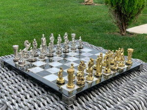 �`�F�X�Z�b�g Decorative Chess Set Historcal Crusaders Brass Chess Pieces Handmade Game Wooden Chess Board, Gift Idea for Dad, Husband, Son and Anyone for Birthday �y���s�A���i�z