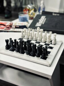 �`�F�X�Z�b�g Vintage Marble Chess Set 12 (White (Base) & Black �y���s�A���i�z