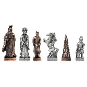�`�F�X�Z�b�g WE Games Pewter Chinese Qin Themed Chess Set, Luxury Themed Chess Set with Sculpted Pewter Pieces, History Chess, 2 Players, Adults �y���s�A���i�z