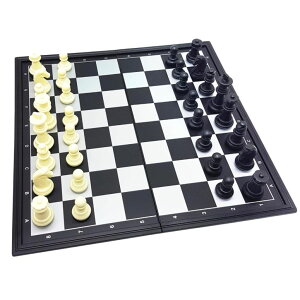 �`�F�X�Z�b�g LEXIBOOK CGM320 Chessman Classic, Magnetic and Foldable Chess, 32 Pieces, Family Board Game, Black/Grey �y���s�A���i�z